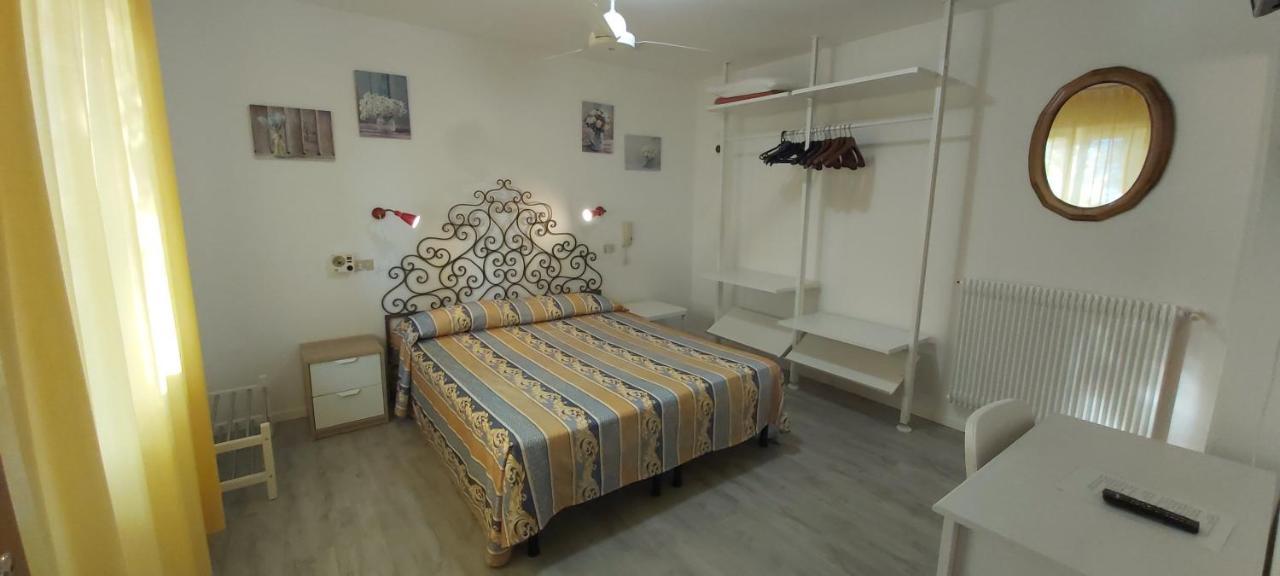 Hotel Casa Popi Malcesine Bagian luar foto
