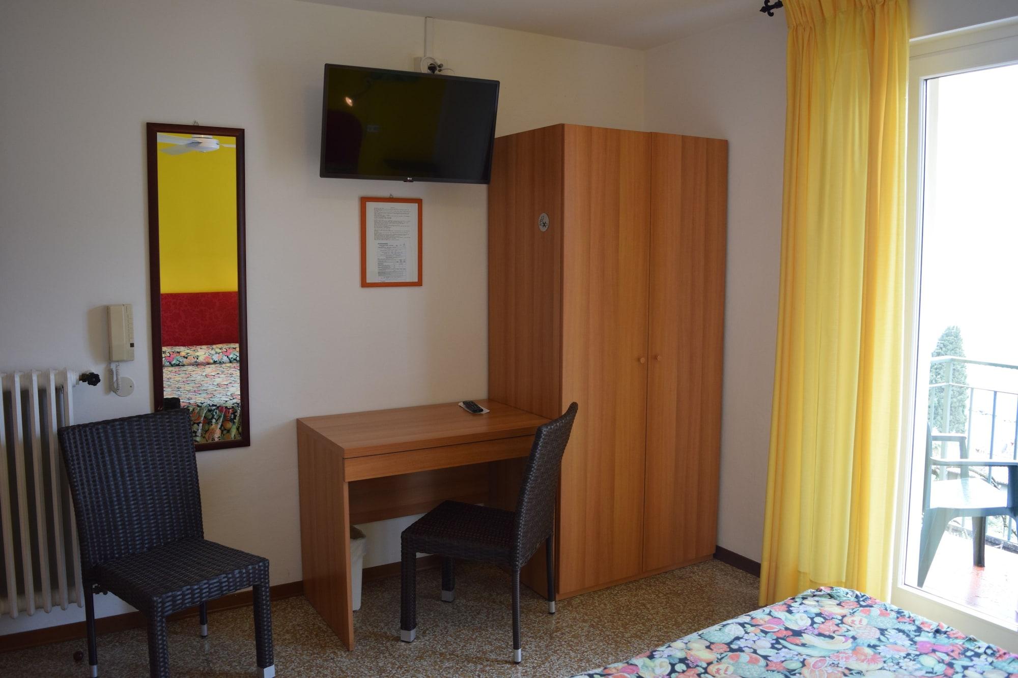 Hotel Casa Popi Malcesine Bagian luar foto
