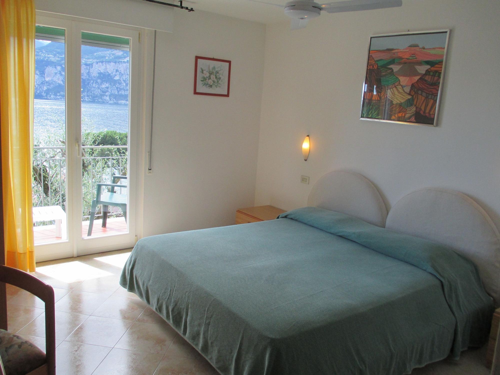 Hotel Casa Popi Malcesine Bagian luar foto