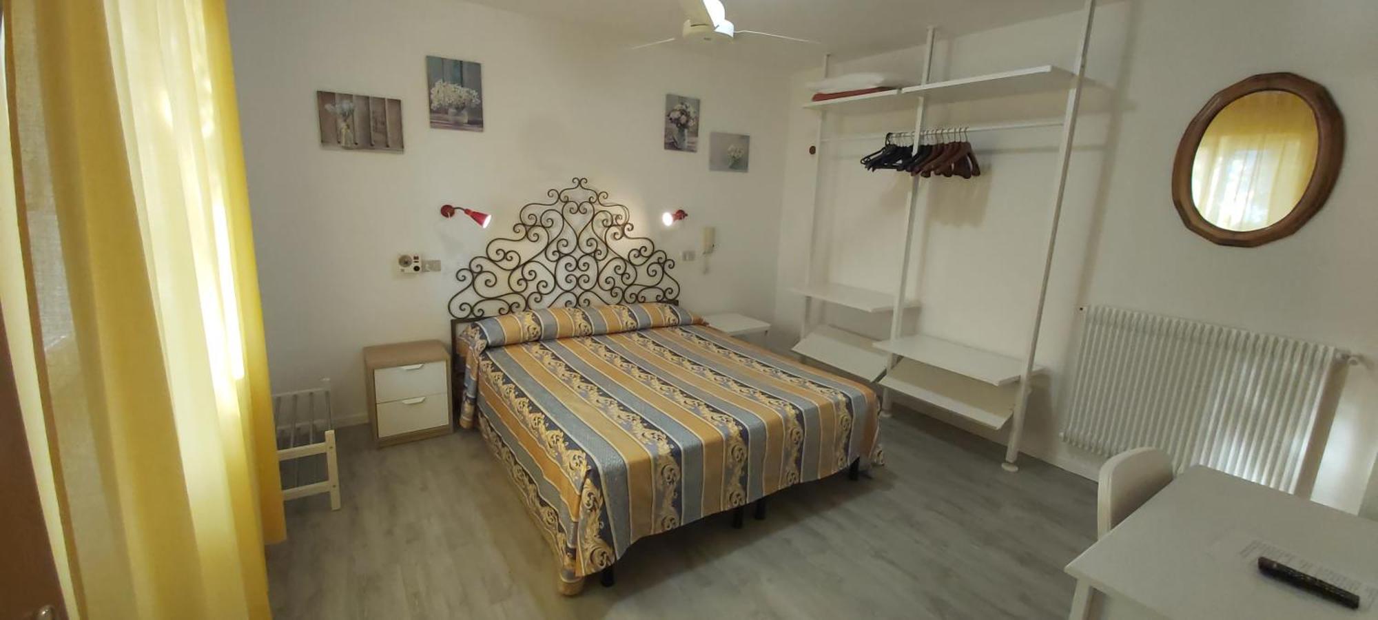 Hotel Casa Popi Malcesine Ruang foto