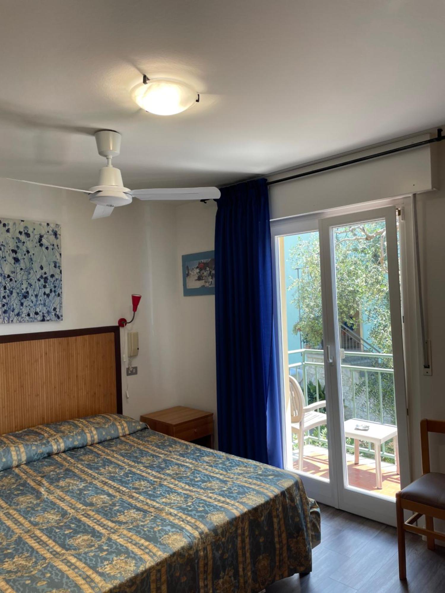 Hotel Casa Popi Malcesine Bagian luar foto