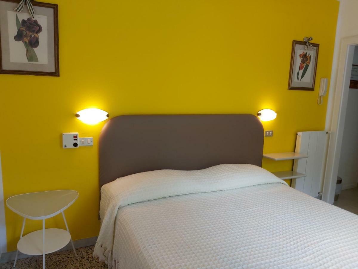 Hotel Casa Popi Malcesine Bagian luar foto
